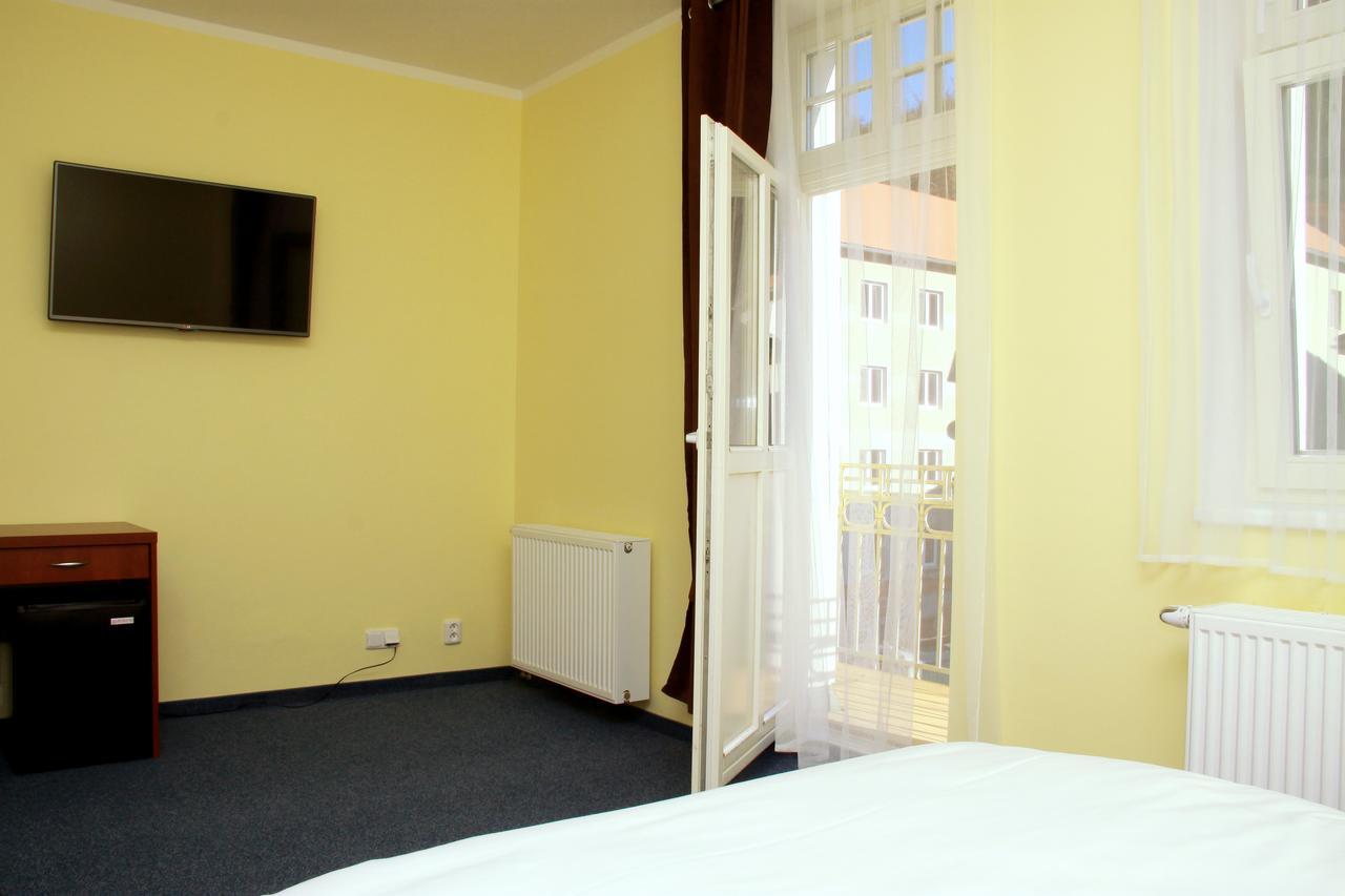 Hotel Vera ยาคีมอฟ ภายนอก รูปภาพ