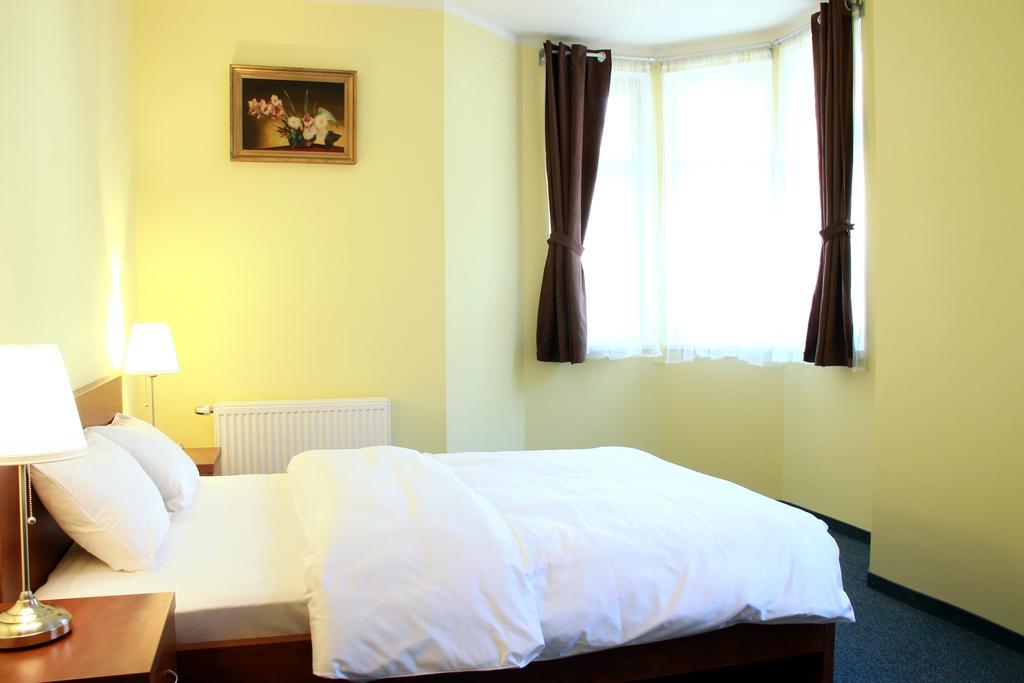 Hotel Vera ยาคีมอฟ ภายนอก รูปภาพ
